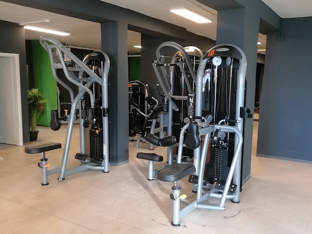 fitplus_Fitnessstudio Tessin Geraetetraining_2
